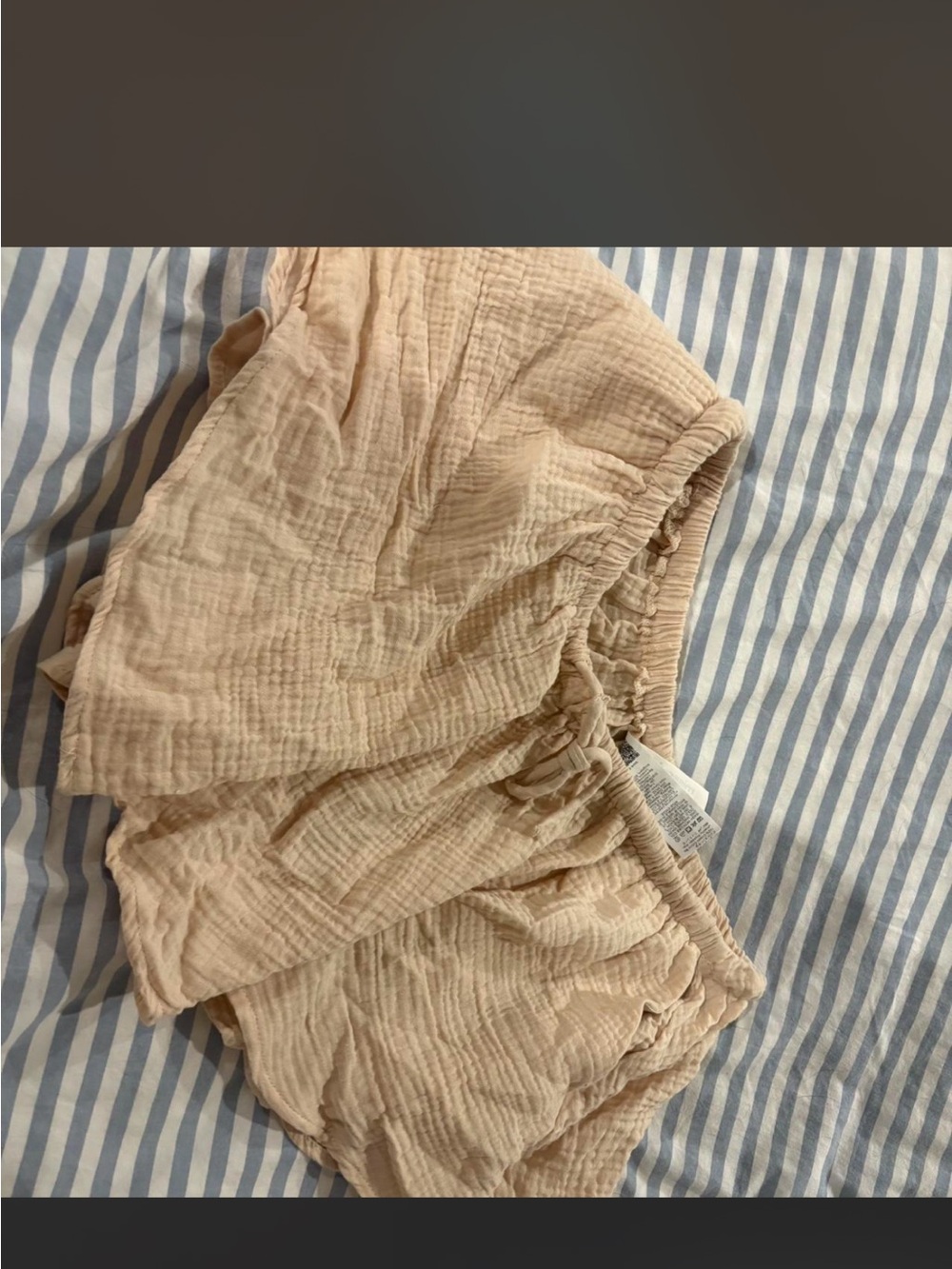 Missguided cream  Ruffled set - Picture 3 of 3